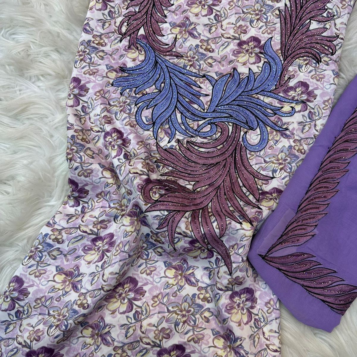 Gallery image for Silk mukhawwar embroidery with sheila served with stone