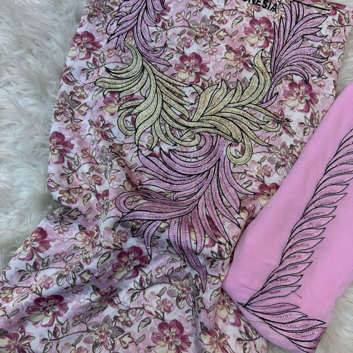 Gallery image for Silk mukhawwar embroidery with sheila served with stone
