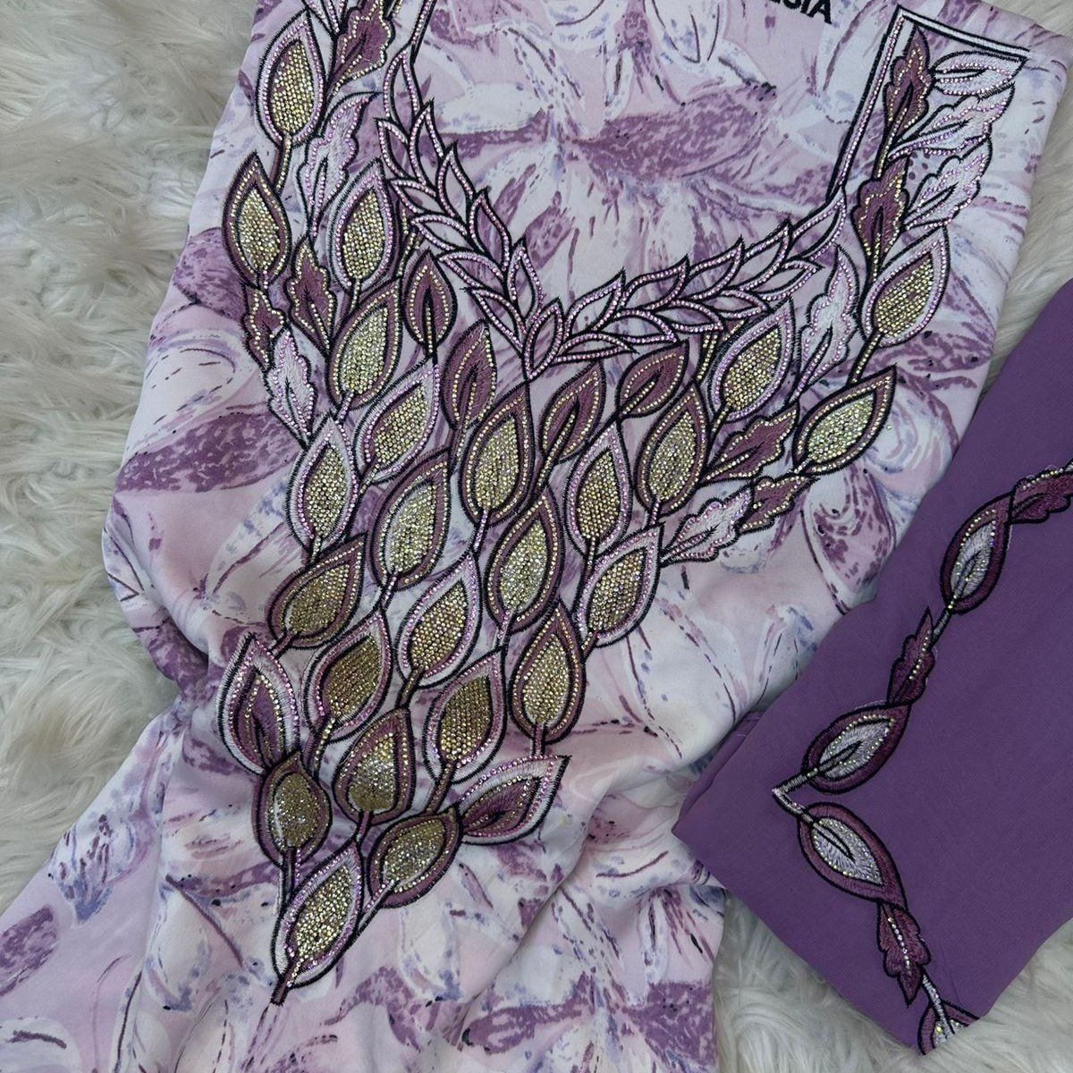 Gallery image for Silk mukhawwar embroidery with sheila served with stone